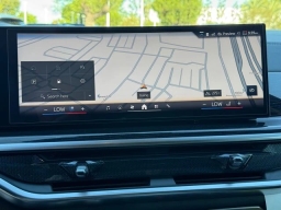 BMW X7 xDrive40i Sports Activity Vehicle 2026