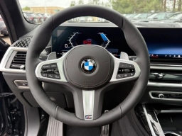 BMW X7 xDrive40i Sports Activity Vehicle 2026