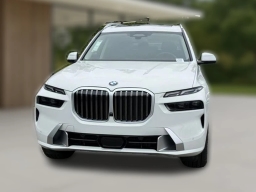 BMW X7 xDrive40i Sports Activity Vehicle 2026