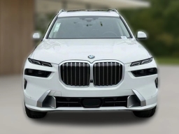 BMW X7 xDrive40i Sports Activity Vehicle 2026