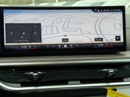 BMW X7 xDrive40i Sports Activity Vehicle 2026