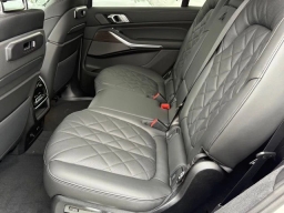 BMW X7 xDrive40i Sports Activity Vehicle 2026