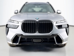 BMW X7 xDrive40i Sports Activity Vehicle 2026