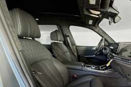 BMW X7 xDrive40i Sports Activity Vehicle 2026