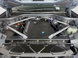 BMW X7 xDrive40i Sports Activity Vehicle 2026