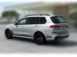 BMW X7 xDrive40i Sports Activity Vehicle 2026