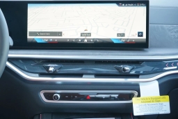 BMW X7 xDrive40i Sports Activity Vehicle 2026