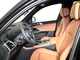 BMW X7 xDrive40i Sports Activity Vehicle 2026