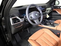 BMW X7 xDrive40i Sports Activity Vehicle 2026