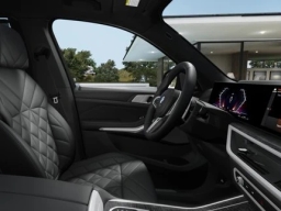 BMW X7 xDrive40i Sports Activity Vehicle 2026