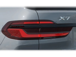 BMW X7 xDrive40i Sports Activity Vehicle 2026