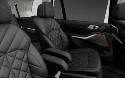 BMW X7 xDrive40i Sports Activity Vehicle 2026