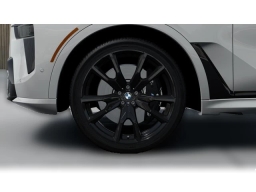 BMW X7 xDrive40i Sports Activity Vehicle 2026