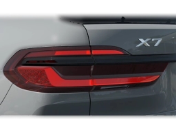 BMW X7 xDrive40i Sports Activity Vehicle 2026