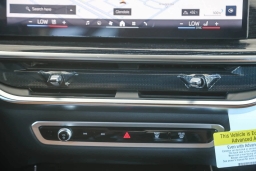 BMW X7 xDrive40i Sports Activity Vehicle 2026