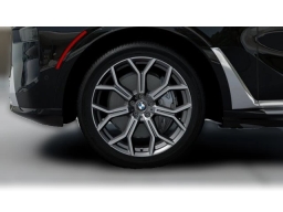 BMW X7 xDrive40i Sports Activity Vehicle 2026