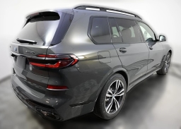 BMW X7 xDrive40i Sports Activity Vehicle 2026