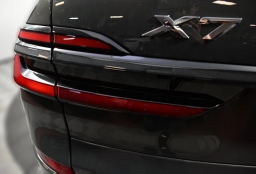 BMW X7 xDrive40i Sports Activity Vehicle 2026