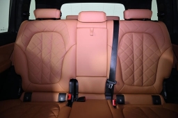 BMW X7 xDrive40i Sports Activity Vehicle 2026