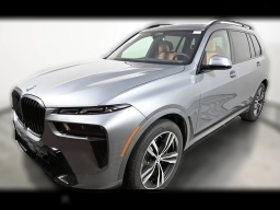 BMW X7 xDrive40i Sports Activity Vehicle 2026