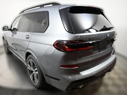 BMW X7 xDrive40i Sports Activity Vehicle 2026