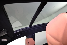 BMW X7 xDrive40i Sports Activity Vehicle 2026