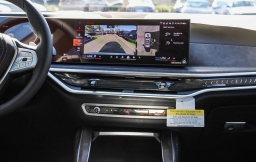 BMW X7 xDrive40i Sports Activity Vehicle 2026