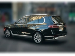 BMW X7 xDrive40i Sports Activity Vehicle 2026
