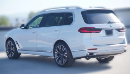 BMW X7 xDrive40i Sports Activity Vehicle 2026