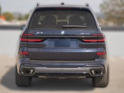 BMW X7 xDrive40i Sports Activity Vehicle 2026