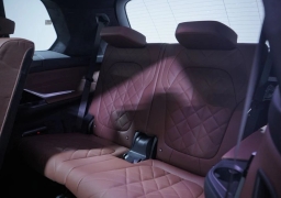 BMW X7 xDrive40i Sports Activity Vehicle 2026