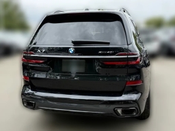 BMW X7 xDrive40i Sports Activity Vehicle 2026