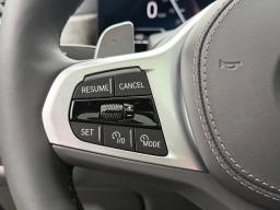 BMW X7 xDrive40i Sports Activity Vehicle 2026