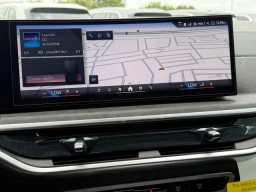 BMW X7 xDrive40i Sports Activity Vehicle 2026