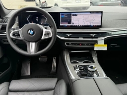 BMW X7 xDrive40i Sports Activity Vehicle 2026