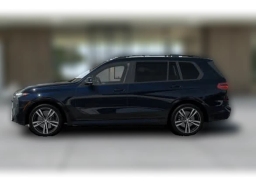 BMW X7 xDrive40i Sports Activity Vehicle 2026