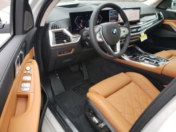 BMW X7 xDrive40i Sports Activity Vehicle 2026