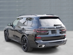 BMW X7 xDrive40i Sports Activity Vehicle 2026