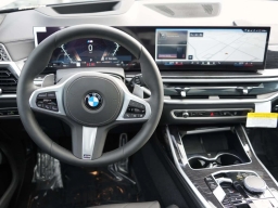 BMW X7 xDrive40i Sports Activity Vehicle 2026