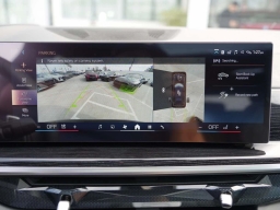 BMW X7 xDrive40i Sports Activity Vehicle 2026