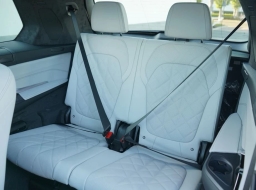 BMW X7 xDrive40i Sports Activity Vehicle 2026