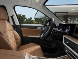 BMW X7 xDrive40i Sports Activity Vehicle 2026