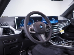 BMW X7 xDrive40i Sports Activity Vehicle 2026