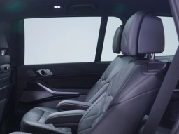 BMW X7 xDrive40i Sports Activity Vehicle 2026