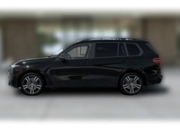 BMW X7 xDrive40i Sports Activity Vehicle 2026