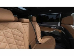 BMW X7 xDrive40i Sports Activity Vehicle 2026