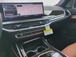 BMW X7 xDrive40i Sports Activity Vehicle 2026