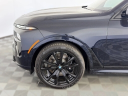 BMW X7 xDrive40i Sports Activity Vehicle 2026