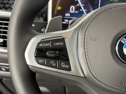 BMW X7 xDrive40i Sports Activity Vehicle 2026