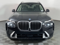 BMW X7 xDrive40i Sports Activity Vehicle 2026